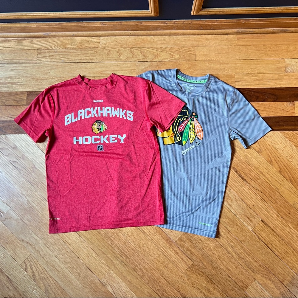 BOGO Reebok Chicago Blackhawks Play Dry Short Sleeve Tops Medium 10 12